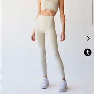 Set Active Sculptflex Leggings in Oatmilk